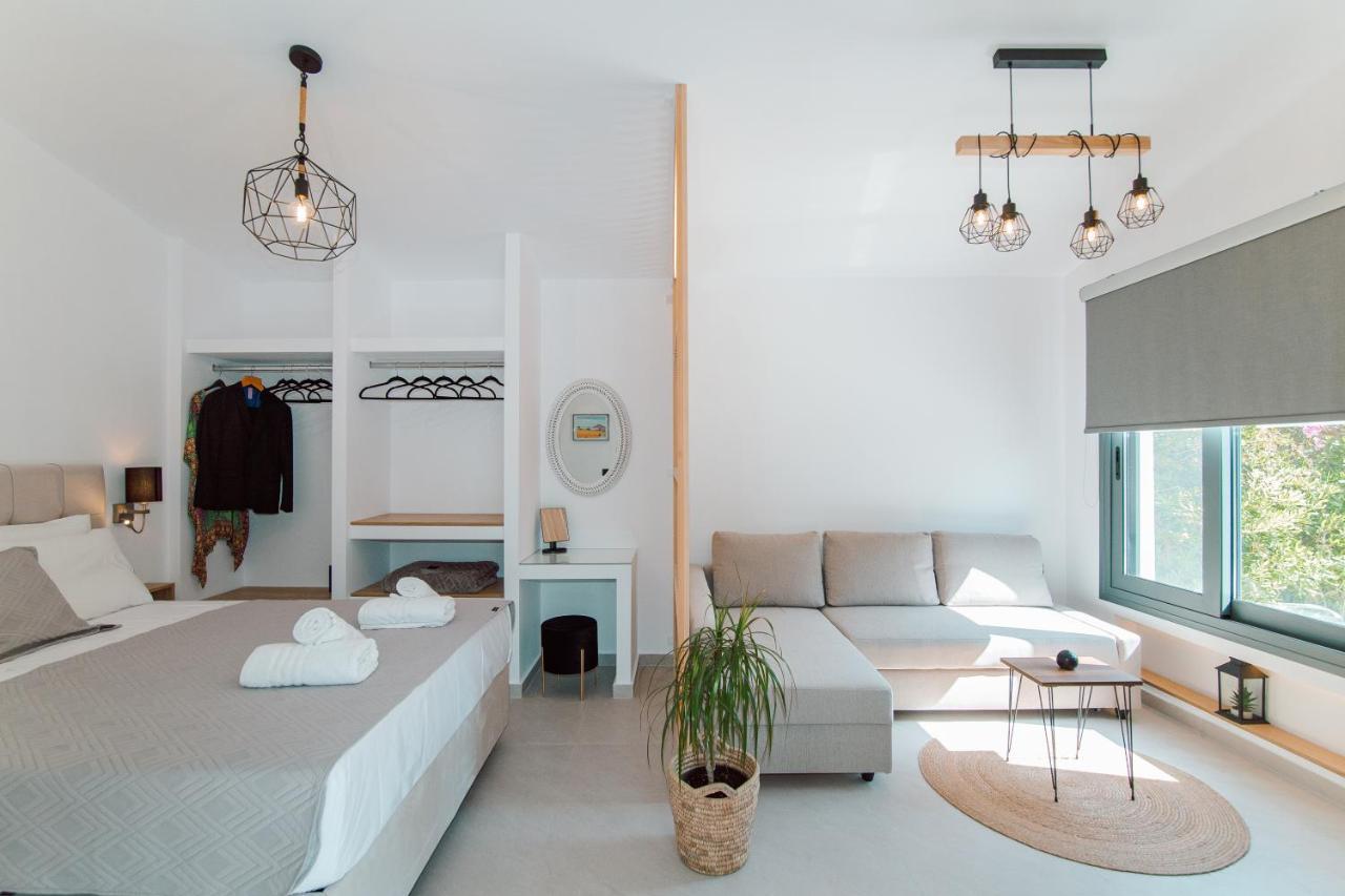 לגאנאס Andromahi Apartments & Suite מראה חיצוני תמונה