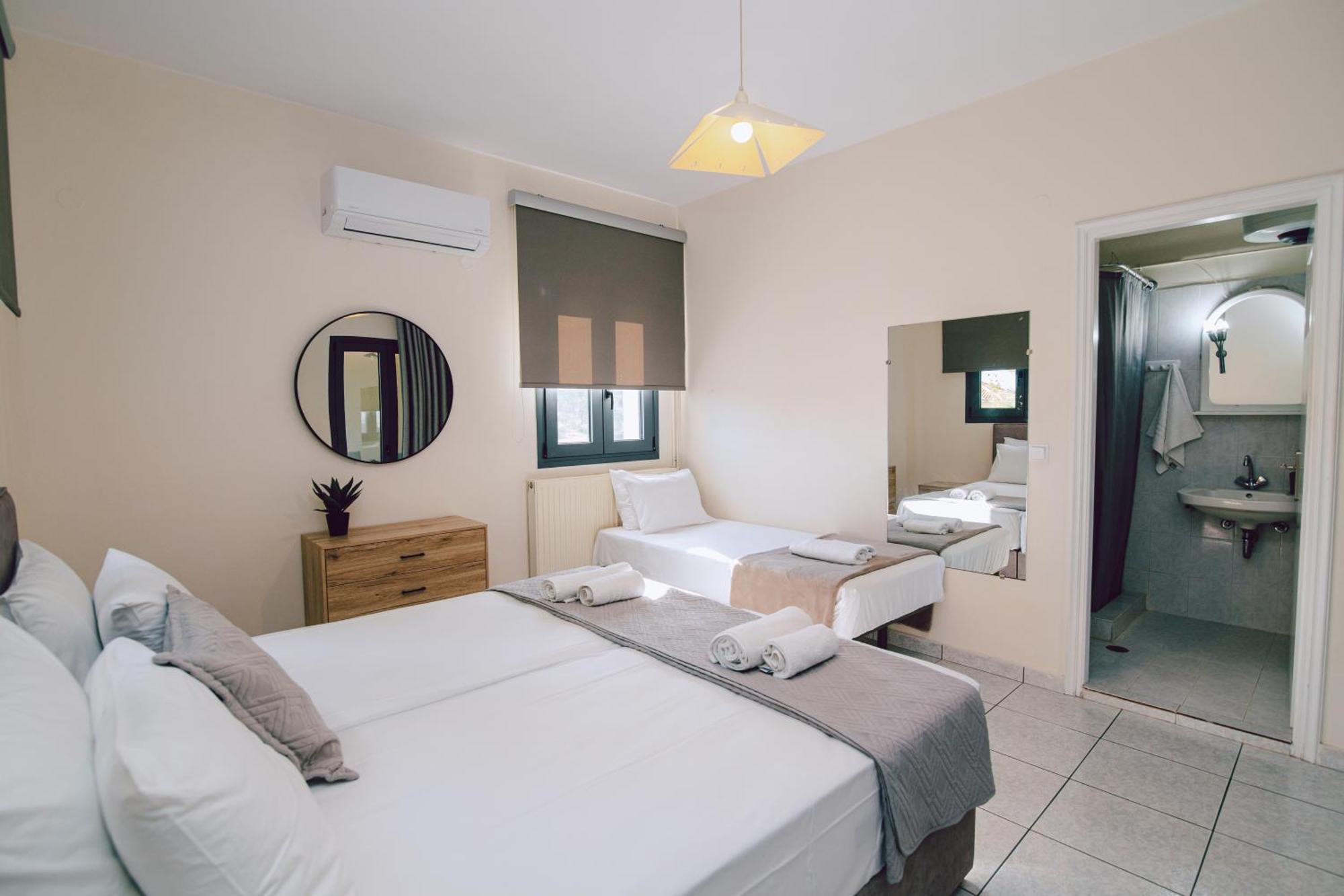 לגאנאס Andromahi Apartments & Suite מראה חיצוני תמונה